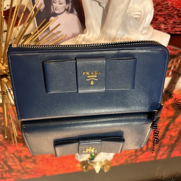 Prada long body blue bow walllet.  EUC. - Picture 2 of 11